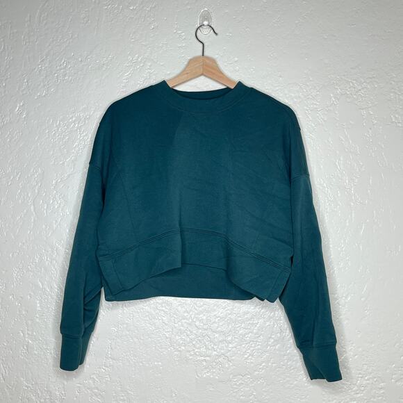 Abercrombie YPB Women's Cropped Long Sleeve Crewneck Sweatshirt Size Small - Picture 2 of 7